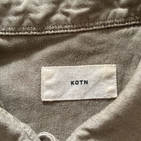 Kotn oxford button down - Picture 3 of 3